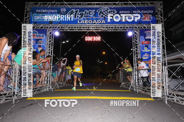 Buy your photos of the eventNight Run 5K 10K Praia Grande on Fotop