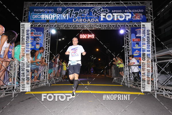 Buy your photos of the eventNight Run 5K 10K Praia Grande on Fotop