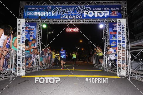 Buy your photos of the eventNight Run 5K 10K Praia Grande on Fotop