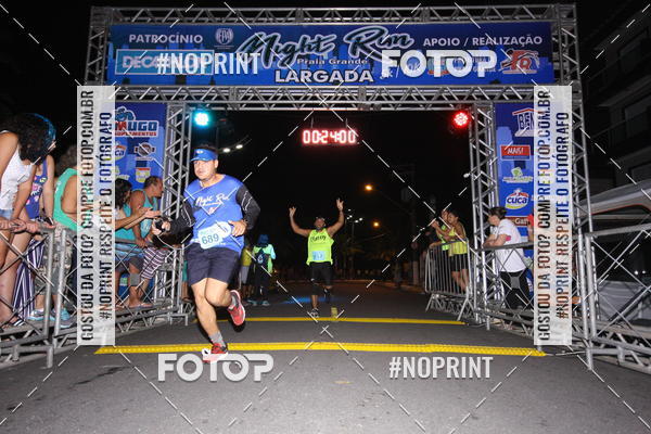 Buy your photos of the eventNight Run 5K 10K Praia Grande on Fotop