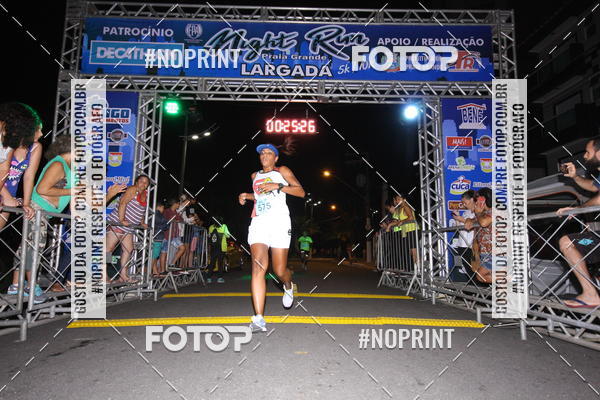 Buy your photos of the eventNight Run 5K 10K Praia Grande on Fotop