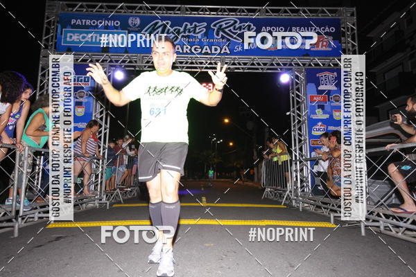 Buy your photos of the eventNight Run 5K 10K Praia Grande on Fotop