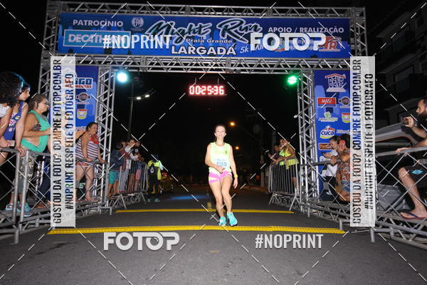 Buy your photos of the eventNight Run 5K 10K Praia Grande on Fotop