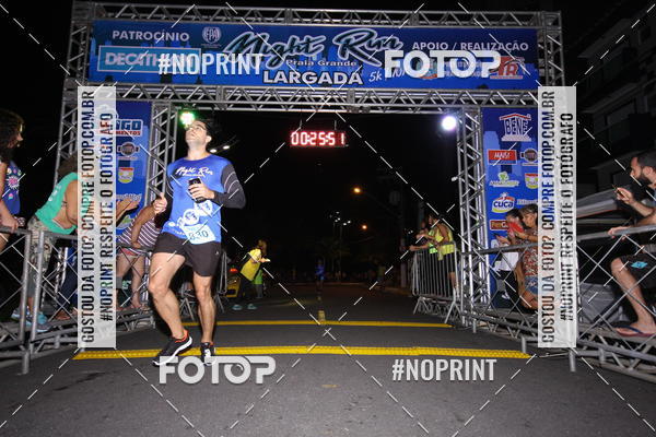 Buy your photos of the eventNight Run 5K 10K Praia Grande on Fotop