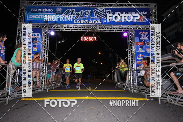 Buy your photos of the eventNight Run 5K 10K Praia Grande on Fotop