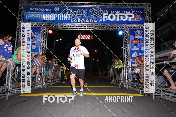 Buy your photos of the eventNight Run 5K 10K Praia Grande on Fotop