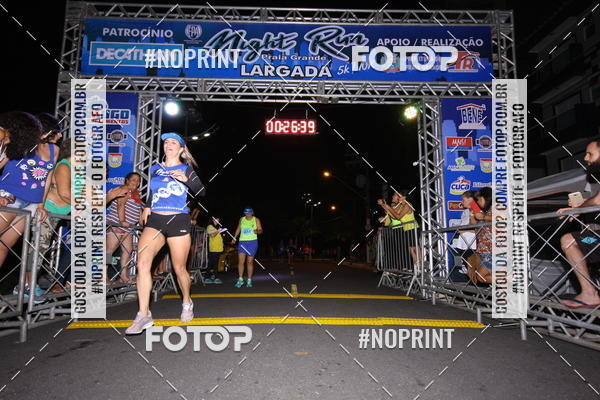 Buy your photos of the eventNight Run 5K 10K Praia Grande on Fotop