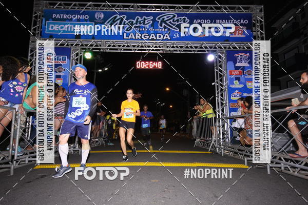 Buy your photos of the eventNight Run 5K 10K Praia Grande on Fotop