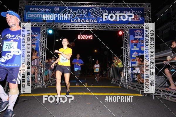 Buy your photos of the eventNight Run 5K 10K Praia Grande on Fotop