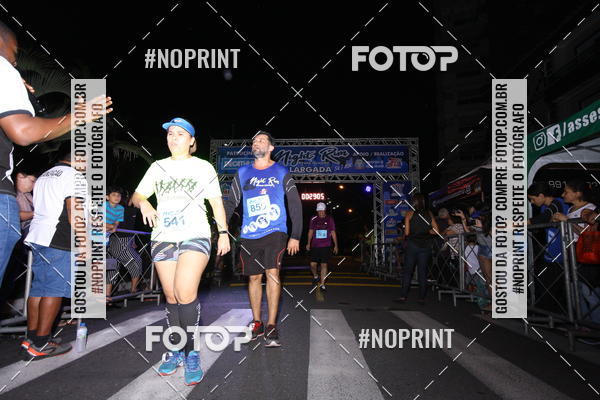 Buy your photos of the eventNight Run 5K 10K Praia Grande on Fotop