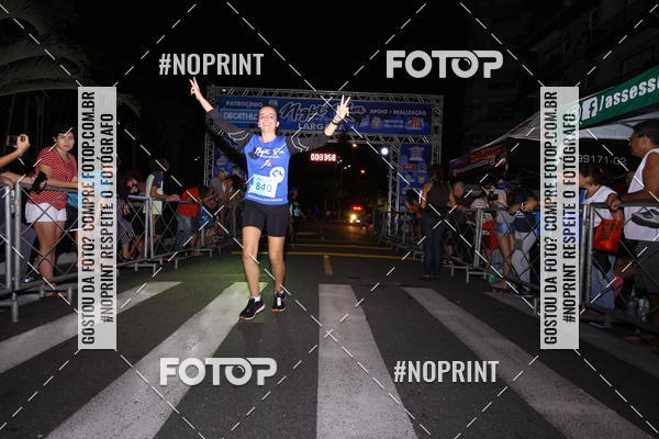 Buy your photos of the eventNight Run 5K 10K Praia Grande on Fotop