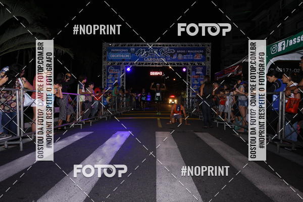 Buy your photos of the eventNight Run 5K 10K Praia Grande on Fotop