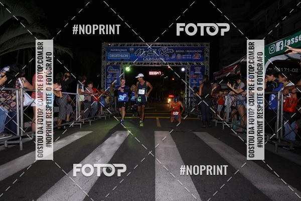 Buy your photos of the eventNight Run 5K 10K Praia Grande on Fotop