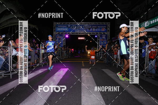 Buy your photos of the eventNight Run 5K 10K Praia Grande on Fotop