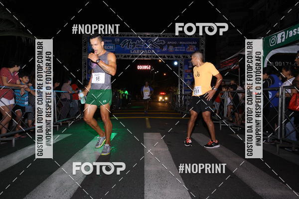 Buy your photos of the eventNight Run 5K 10K Praia Grande on Fotop