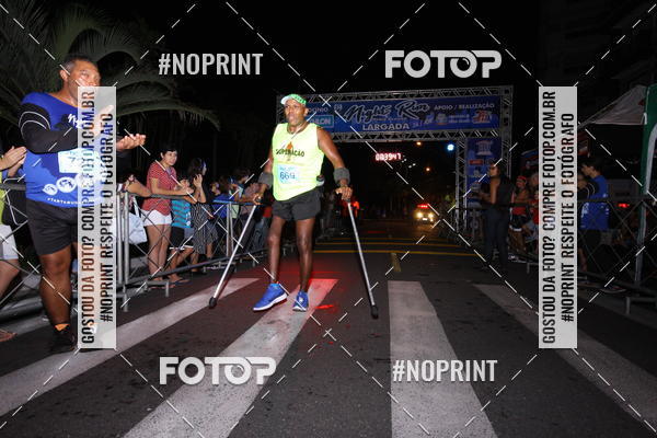 Buy your photos of the eventNight Run 5K 10K Praia Grande on Fotop