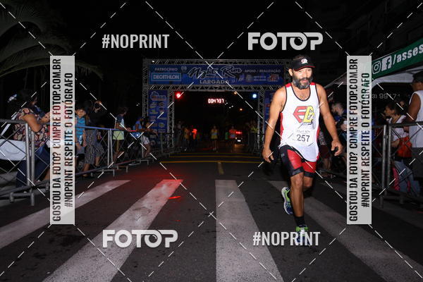 Buy your photos of the eventNight Run 5K 10K Praia Grande on Fotop