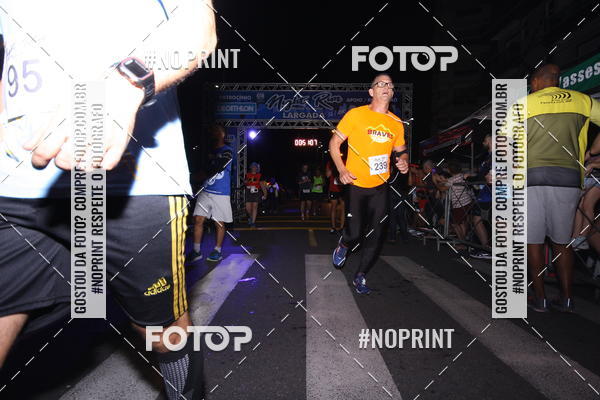 Buy your photos of the eventNight Run 5K 10K Praia Grande on Fotop