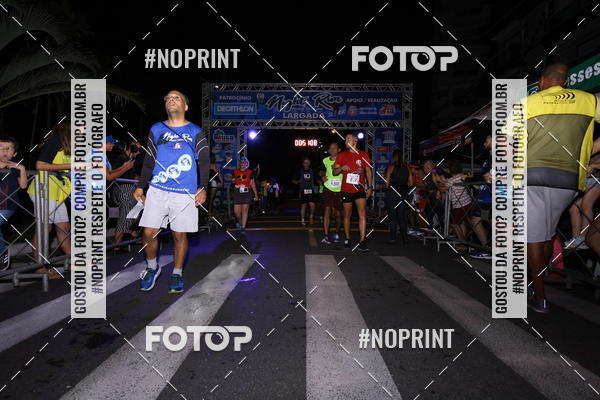 Buy your photos of the eventNight Run 5K 10K Praia Grande on Fotop