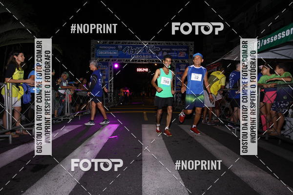 Buy your photos of the eventNight Run 5K 10K Praia Grande on Fotop
