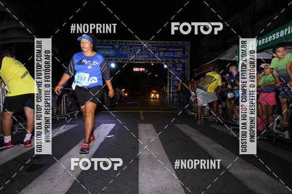 Buy your photos of the eventNight Run 5K 10K Praia Grande on Fotop