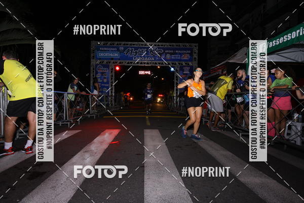 Buy your photos of the eventNight Run 5K 10K Praia Grande on Fotop