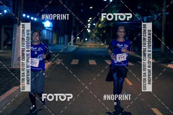 Buy your photos of the eventNight Run 5K 10K Praia Grande on Fotop