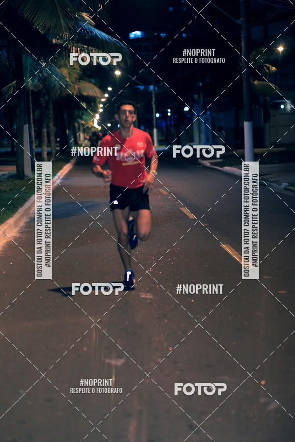 Buy your photos of the eventNight Run 5K 10K Praia Grande on Fotop