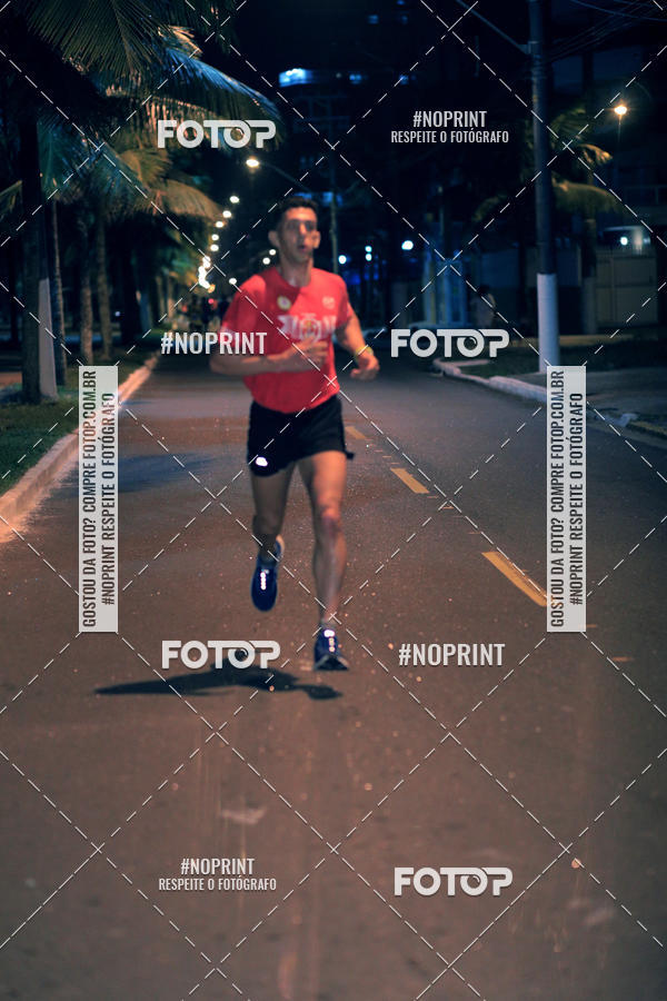 Buy your photos of the eventNight Run 5K 10K Praia Grande on Fotop