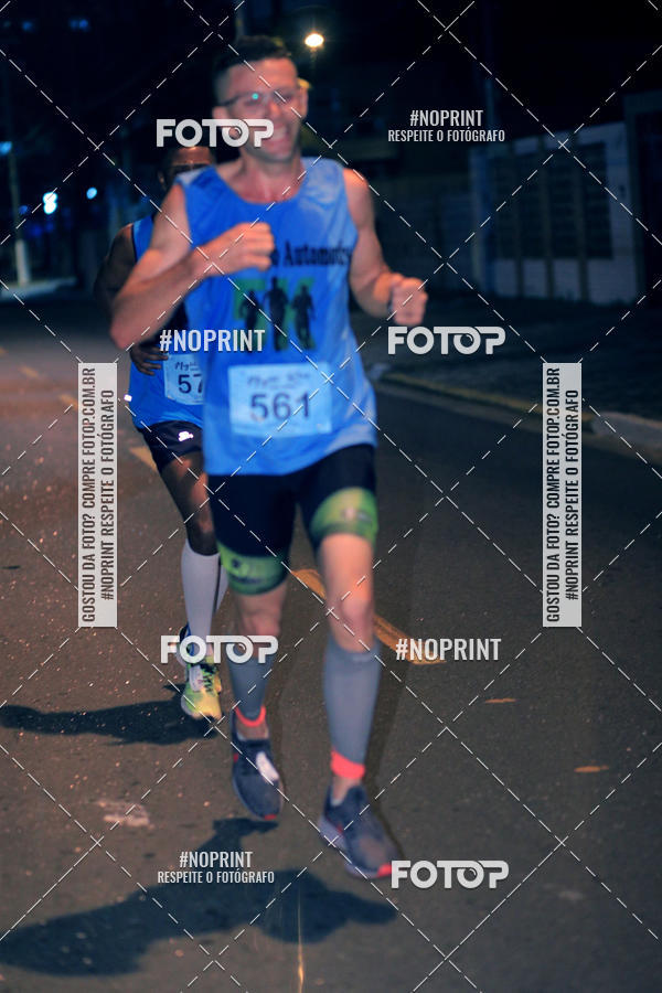Buy your photos of the eventNight Run 5K 10K Praia Grande on Fotop
