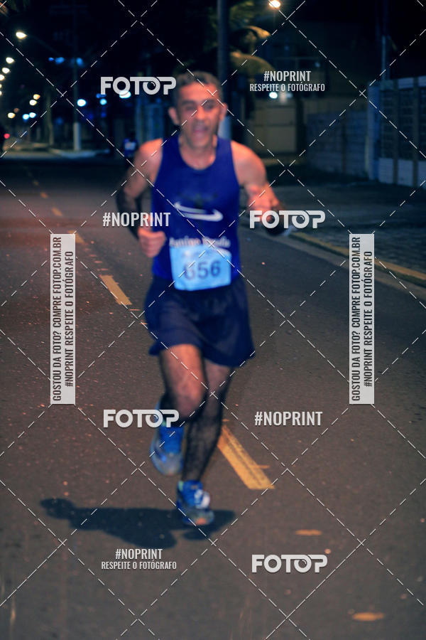 Buy your photos of the eventNight Run 5K 10K Praia Grande on Fotop