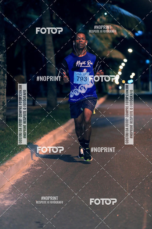 Buy your photos of the eventNight Run 5K 10K Praia Grande on Fotop