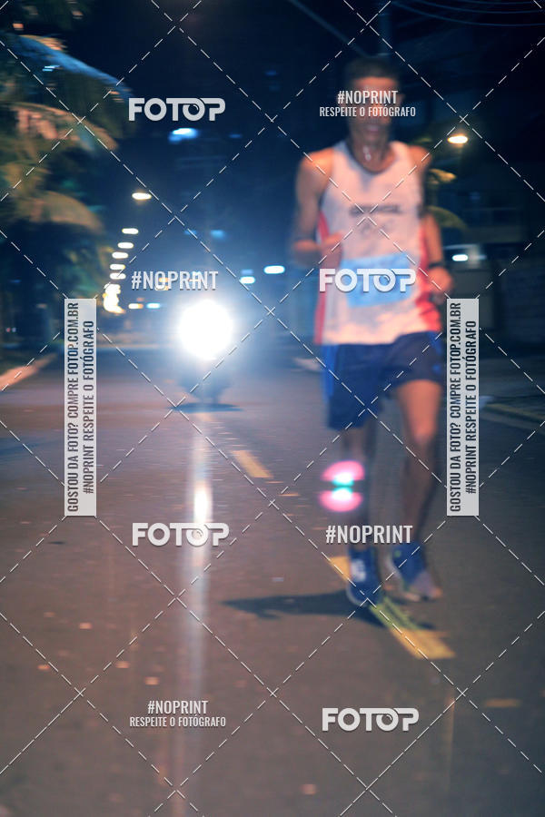 Buy your photos of the eventNight Run 5K 10K Praia Grande on Fotop