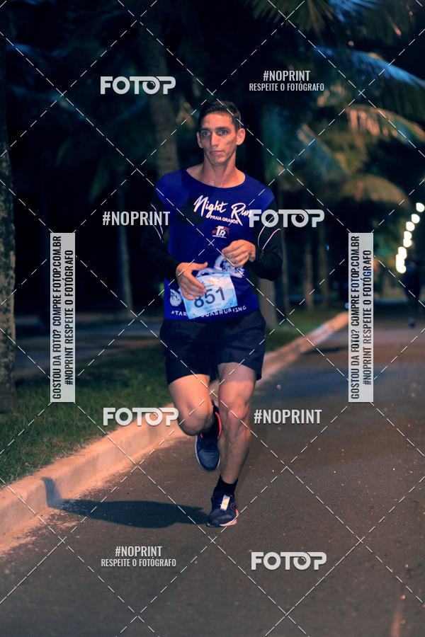 Buy your photos of the eventNight Run 5K 10K Praia Grande on Fotop