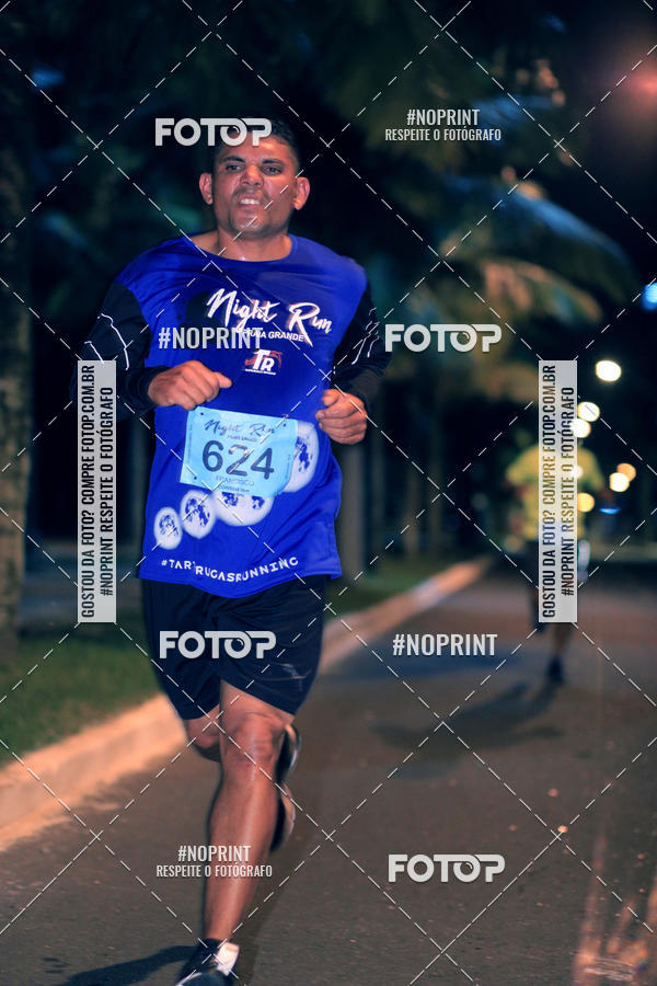 Buy your photos of the eventNight Run 5K 10K Praia Grande on Fotop