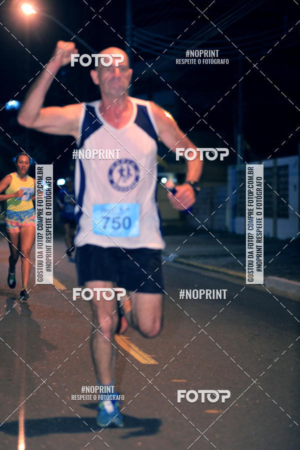 Buy your photos of the eventNight Run 5K 10K Praia Grande on Fotop