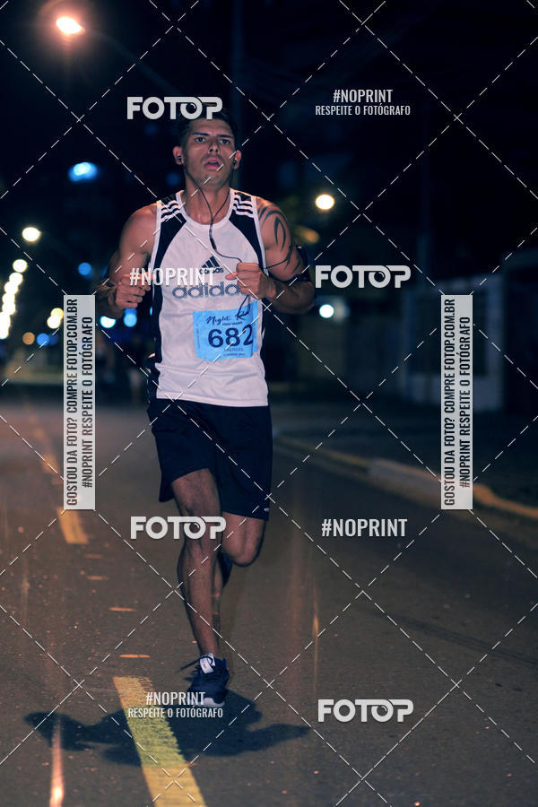 Buy your photos of the eventNight Run 5K 10K Praia Grande on Fotop