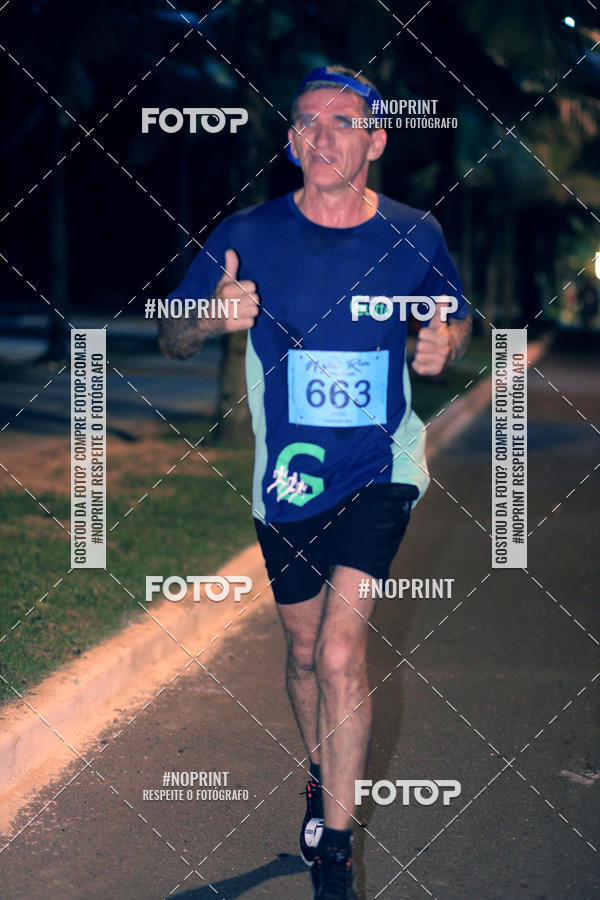 Buy your photos of the eventNight Run 5K 10K Praia Grande on Fotop