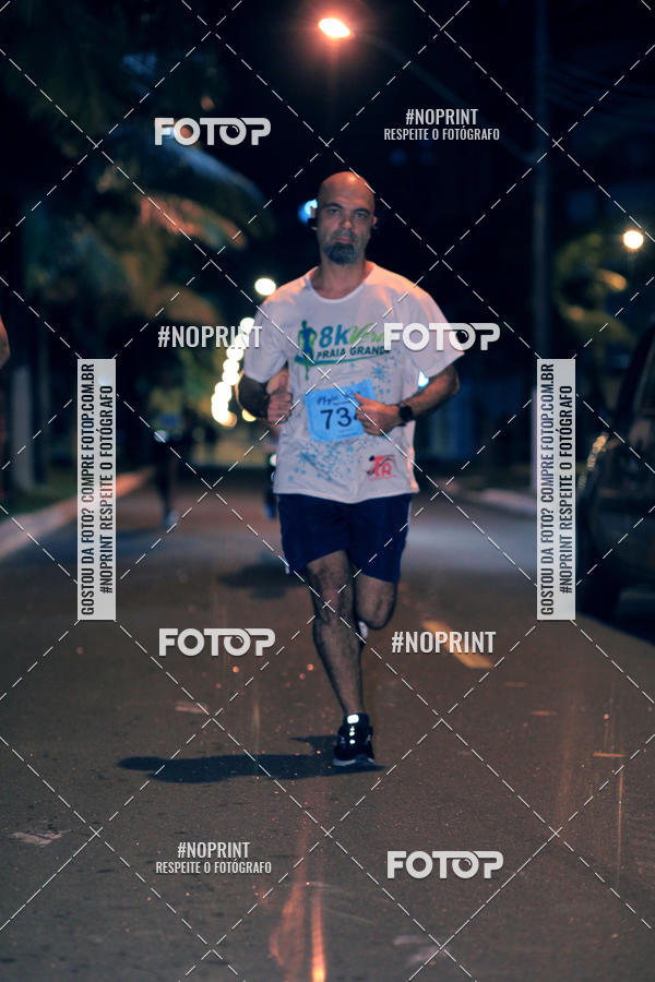 Buy your photos of the eventNight Run 5K 10K Praia Grande on Fotop