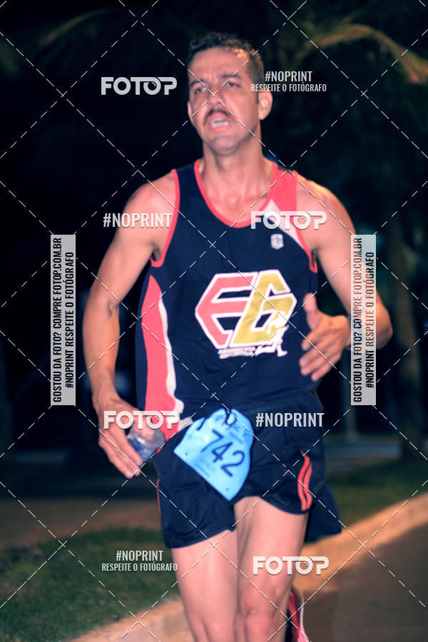 Buy your photos of the eventNight Run 5K 10K Praia Grande on Fotop