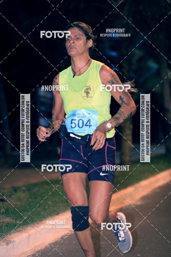 Buy your photos of the eventNight Run 5K 10K Praia Grande on Fotop