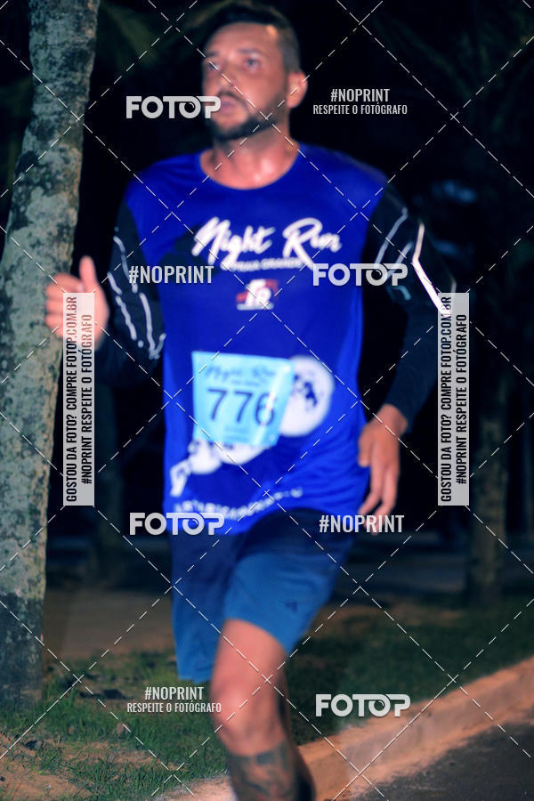 Buy your photos of the eventNight Run 5K 10K Praia Grande on Fotop