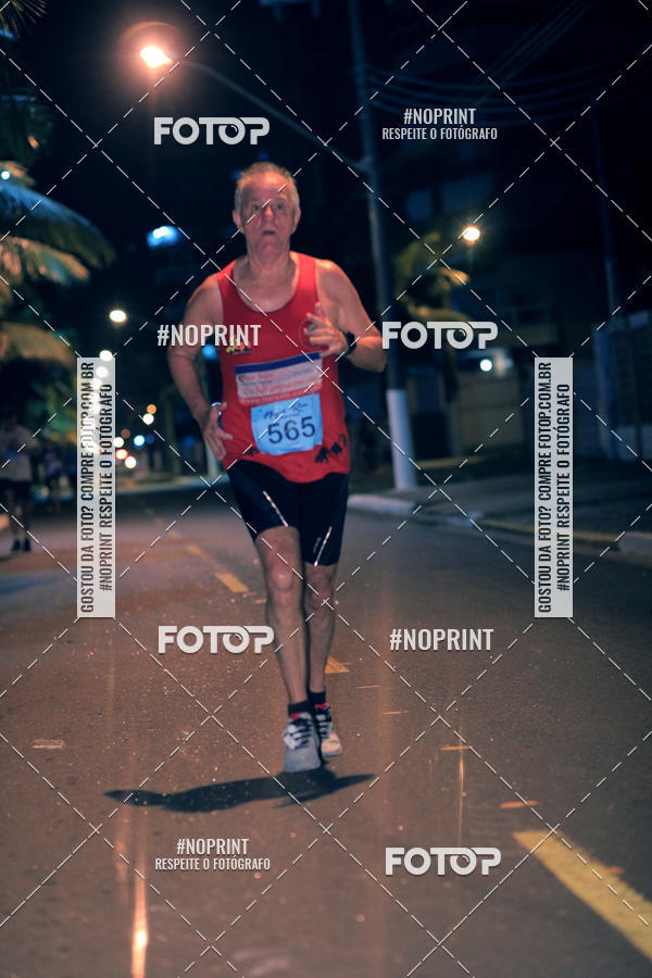 Buy your photos of the eventNight Run 5K 10K Praia Grande on Fotop