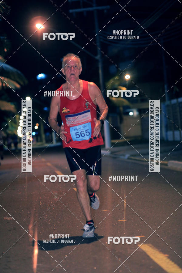 Buy your photos of the eventNight Run 5K 10K Praia Grande on Fotop