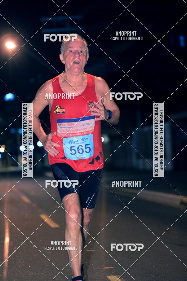 Buy your photos of the eventNight Run 5K 10K Praia Grande on Fotop