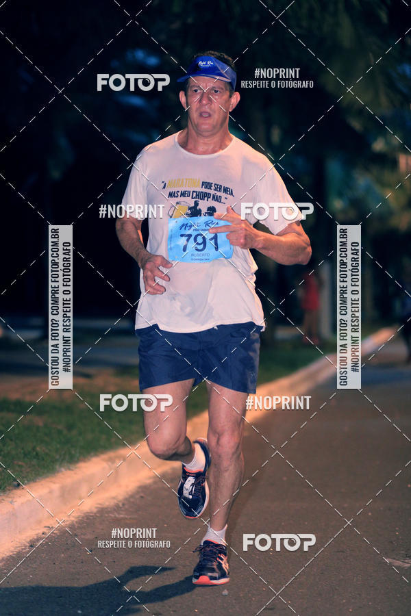 Buy your photos of the eventNight Run 5K 10K Praia Grande on Fotop
