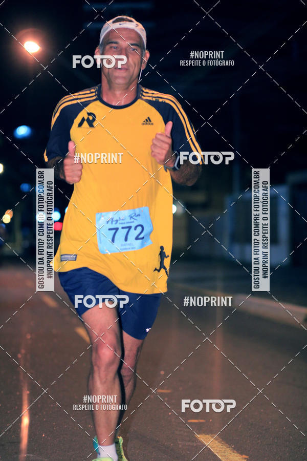 Buy your photos of the eventNight Run 5K 10K Praia Grande on Fotop