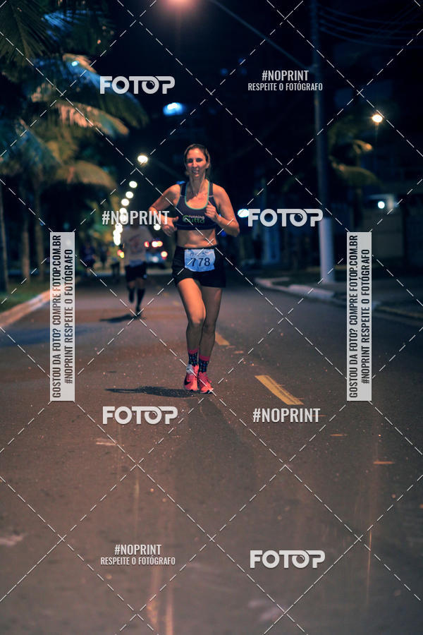 Buy your photos of the eventNight Run 5K 10K Praia Grande on Fotop