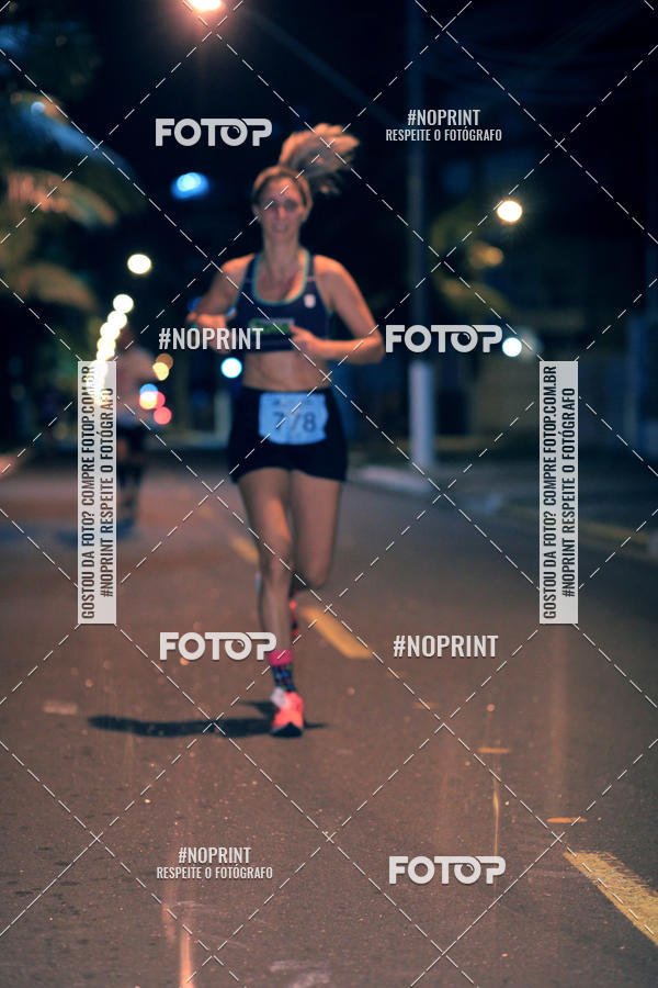 Buy your photos of the eventNight Run 5K 10K Praia Grande on Fotop