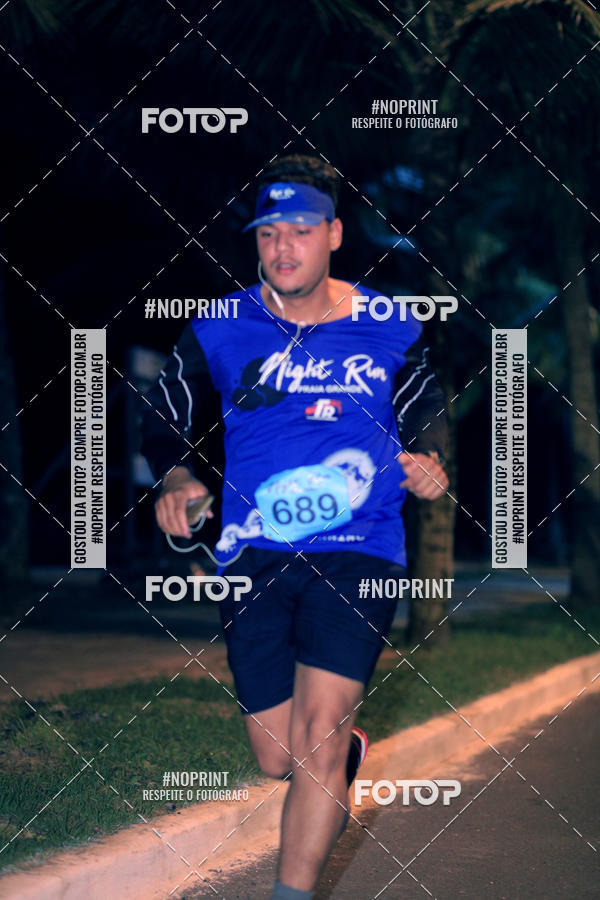 Buy your photos of the eventNight Run 5K 10K Praia Grande on Fotop